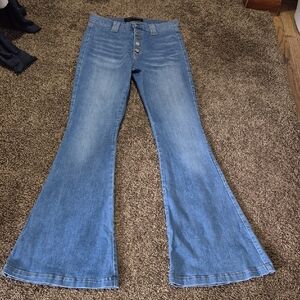 Veronica Beard Light Blue Flare Jeans    Waist 30